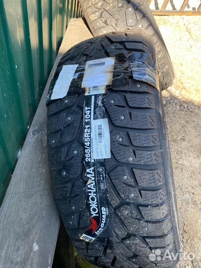 Yokohama Ice Guard IG55 265/45 R21