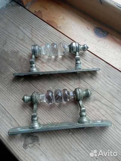 Дверная ручка