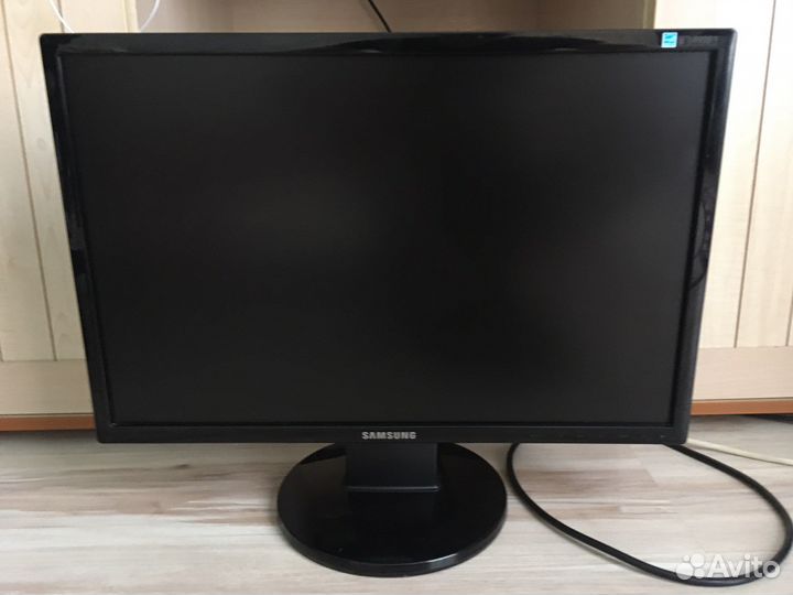 Монитор Samsung