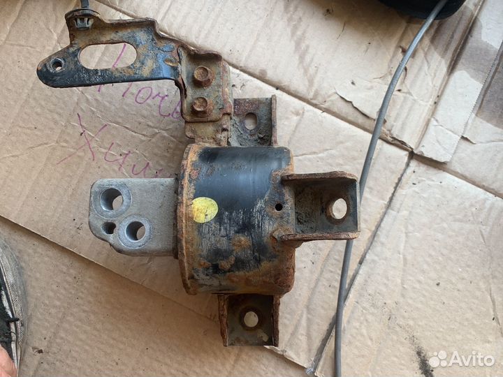 Подушка АКПП kia rio 2