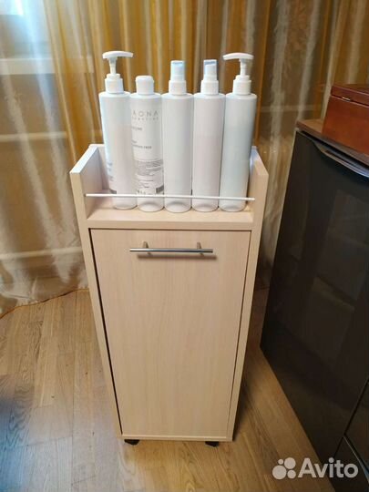 Косметический столик бу (массаж, шугаринг, космети