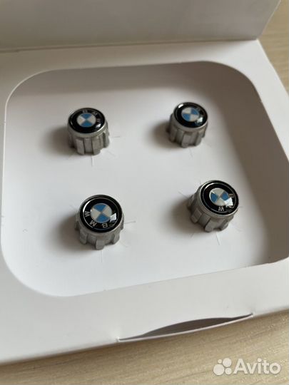 BMW Комплект колпачков для колесных вентилей