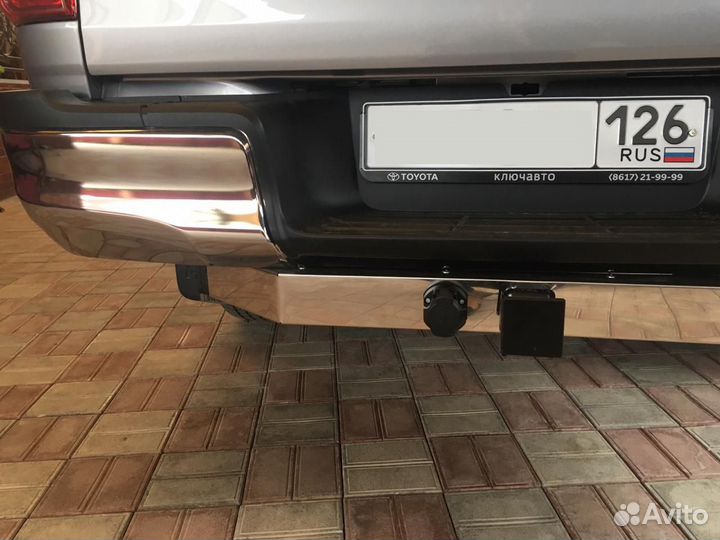 Фаркоп для Toyota Hilux с 2015, съемный квадрат