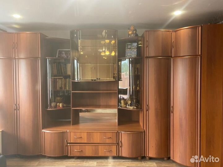 Стенка в гостиную бу