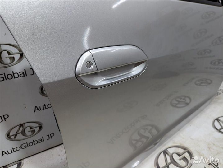 Дверь передняя правая Honda Insight