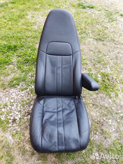 Переднее сиденье Шевроле Экспресс GMC Savana