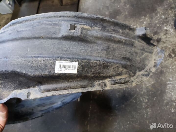 Локер передний левый Toyota isis