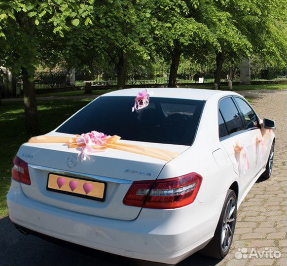 Свадебное украшение на машину 