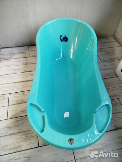 Ванночка для купания с горкой