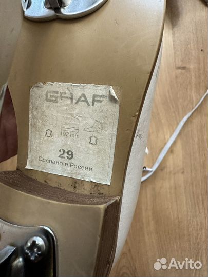 Коньки фигурные graf etude