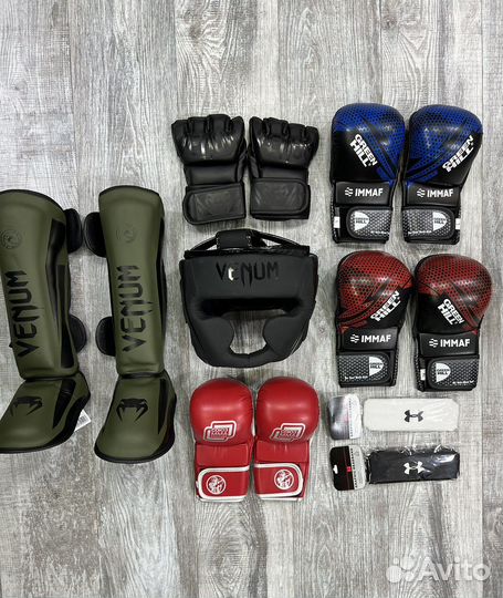 Перчатки боксерские,крабы,кентуса Venum