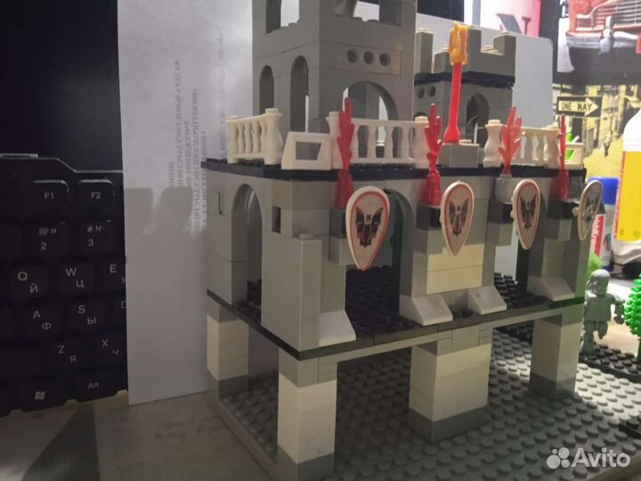 Лего замок