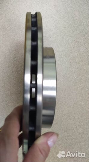 Диски тормозные передние ваз 2110-112 8 клап, R13