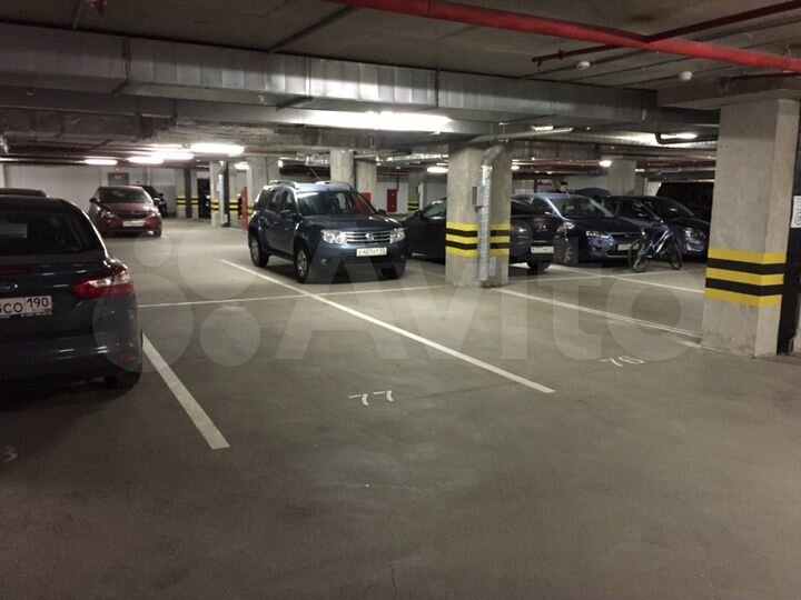 Машиноместо, 15 м²