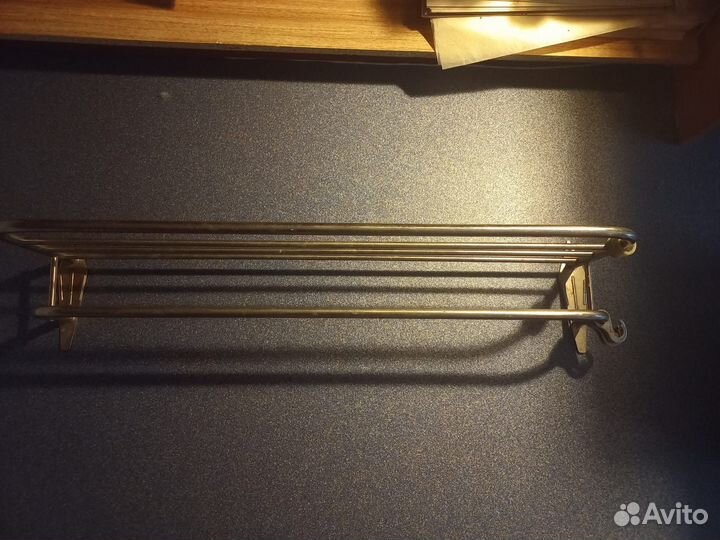 Вешалка настенная