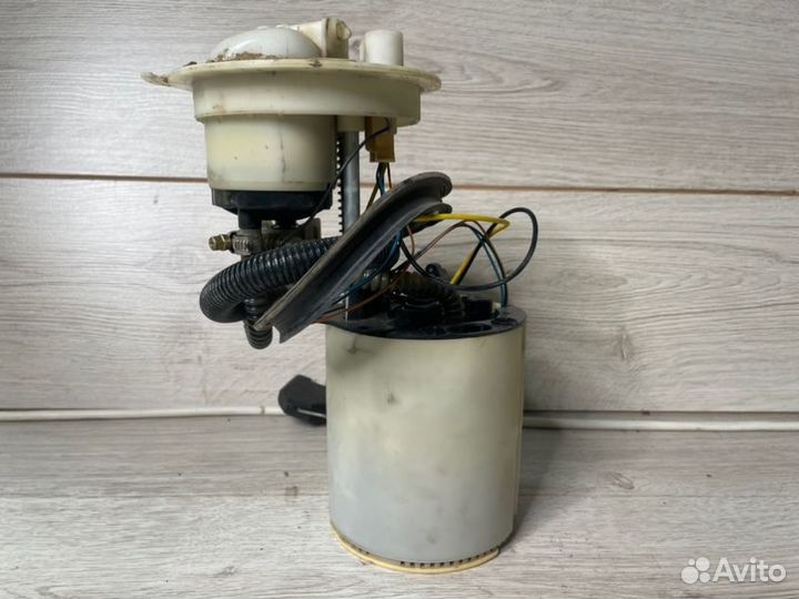 Бензонасос Volkswagen Passat B6 1.8 CDA 2010