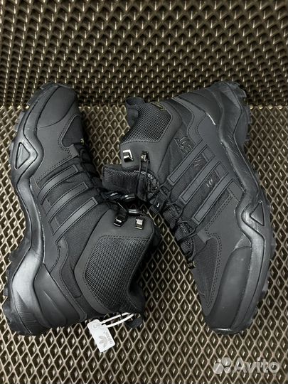 Кроссовки adidas terrex высокие термо