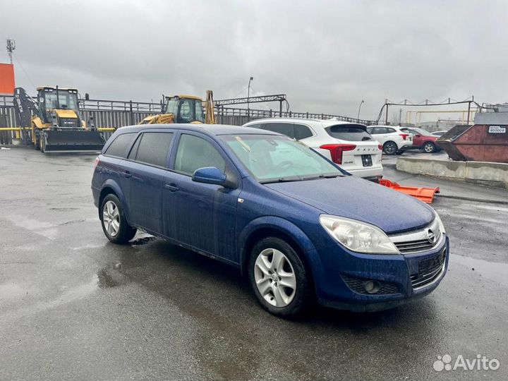 Opel Astra 1.6 МТ, 2011, 291 748 км