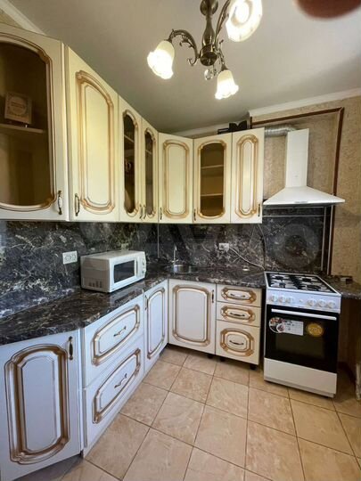 2-к. квартира, 48 м², 4/9 эт.