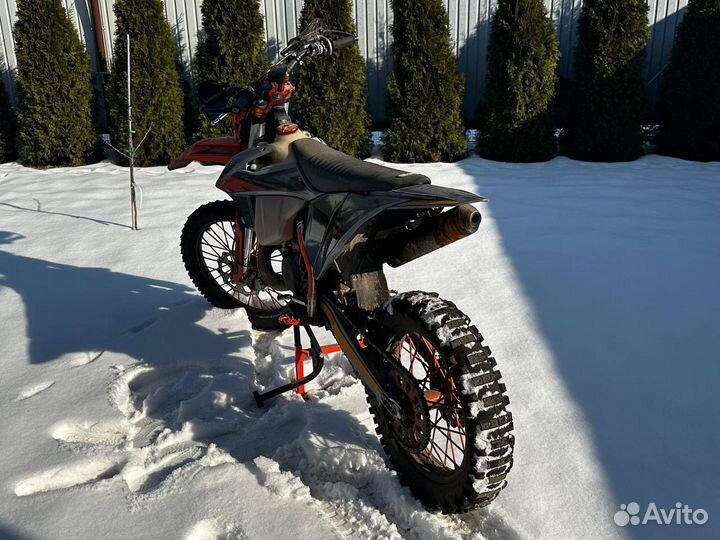 Мотоцикл GR 8 z300l 2t