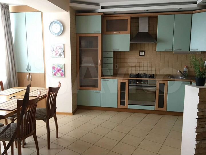 3-к. квартира, 88 м², 1/6 эт.