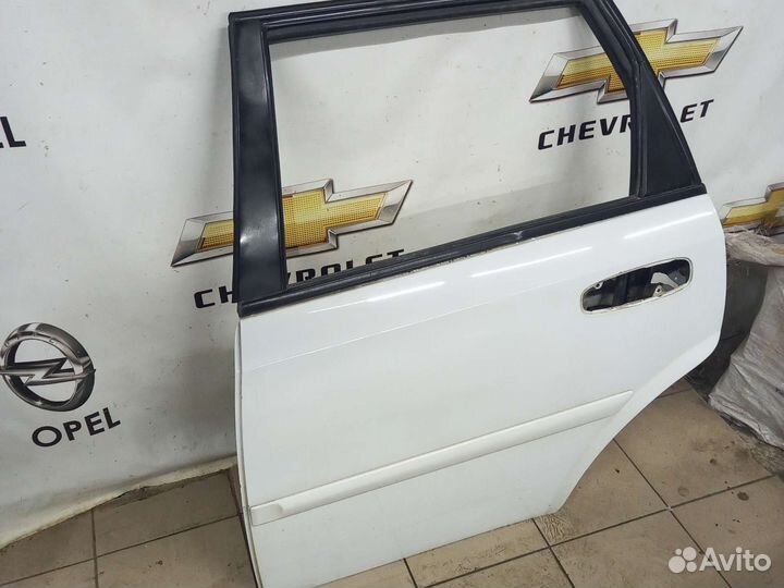 Дверь задняя левая Шевроле Лачетти универсал