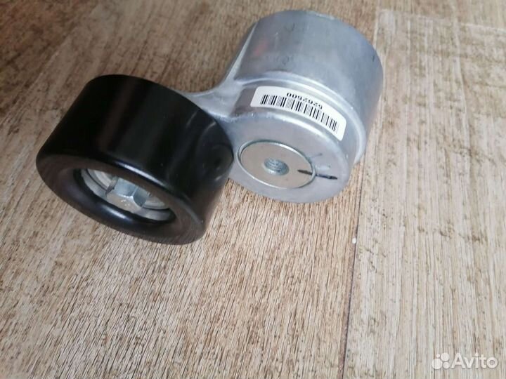 Натяжитель ремня генер. 2.8 cummins