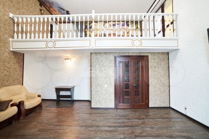 Дом 240 м² на участке 10 сот.