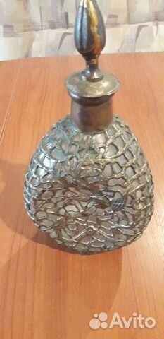 Графин в ажурной металлической оплётке