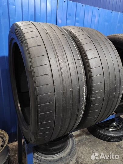 Pirelli P Zero PZ4 275/45 R21