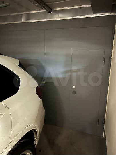 Машиноместо, 30 м²