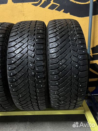 Gislaved Nord Frost 200 SUV 235/65 R17