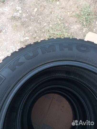Kumho I'Zen Wis KW19 215/60 R16 95