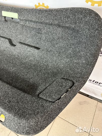 Обшивка крышки багажника Volkswagen Passat B6