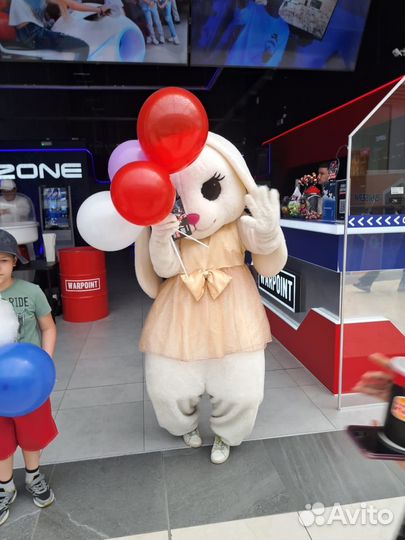 Поздравление от Белого Зайки / Аниматор