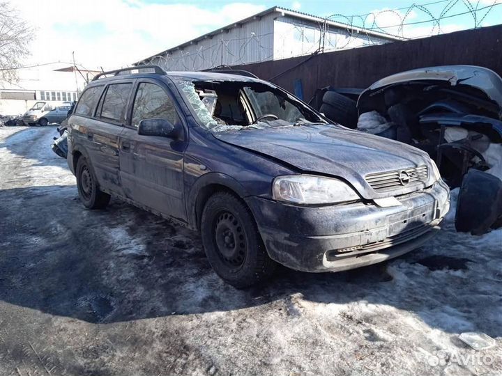 Рамка магнитолы opel astra G 00-05