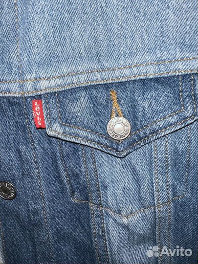 Джинсовая куртка женская levis