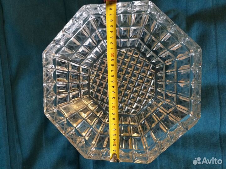 Большая хрустальная ваза