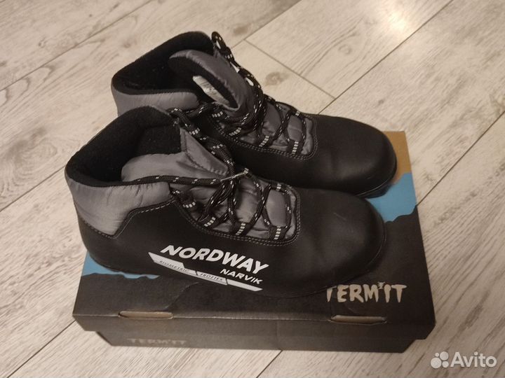 Лыжные ботинки 40-41 размер