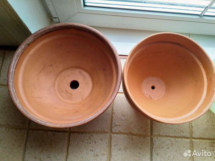 Кашпо, горшки,металлическая подставка для растений