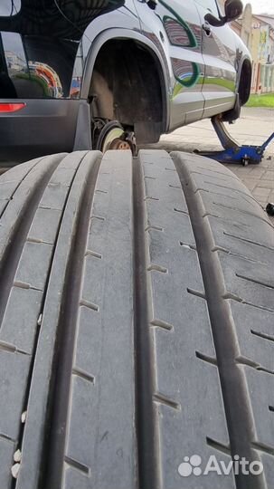 Yokohama BluEarth-XT AE61 215/65 R16 98H