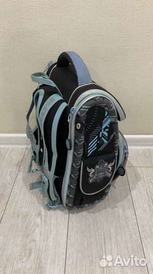 Портфель школьный отдам даром