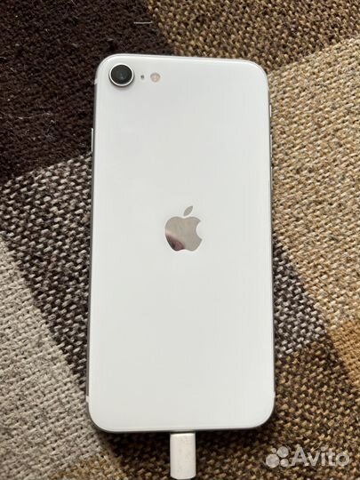 iPhone SE (2020), 128 ГБ