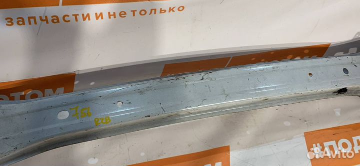 Усилитель переднего бампера Honda CR-V 4 2013