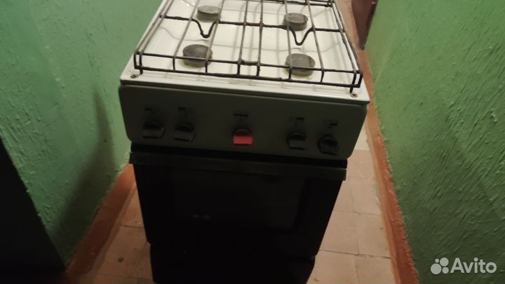 Газовая плита 4 конфорки