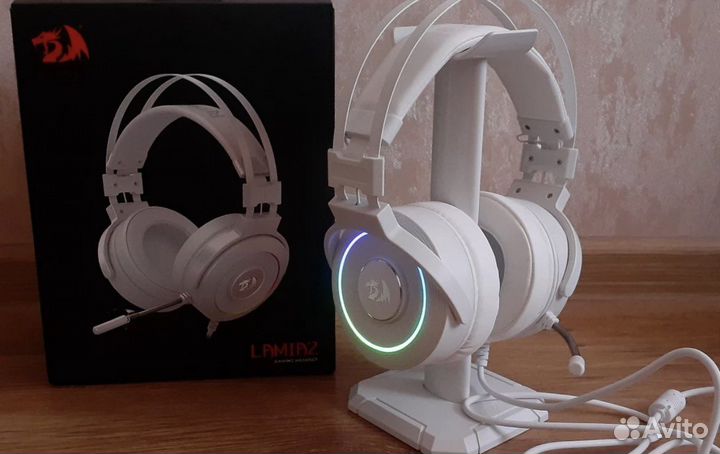 Игровые проводные наушники с подсветкой Redragon