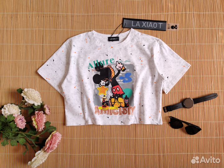 Футболка женская укороченная