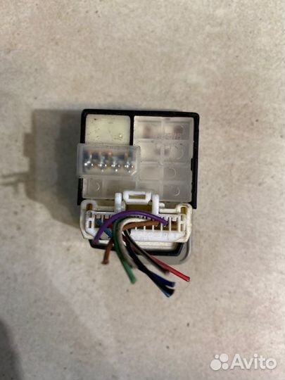 Переключатель регулировки зеркал Toyota Vitz