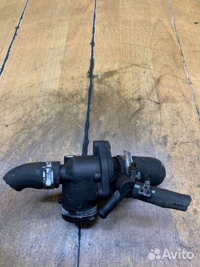 Корпус термостата Ford Mondeo fmba 2005