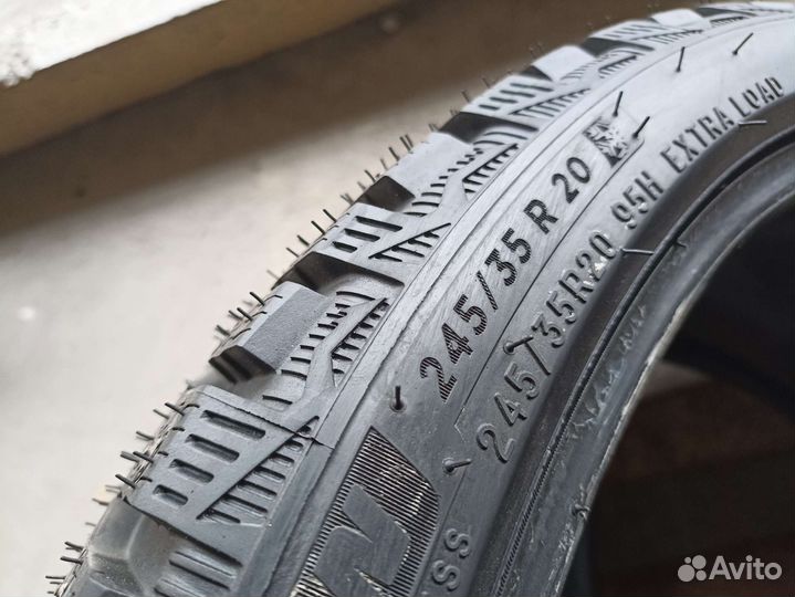 Michelin X-Ice North 4 245/35 R20